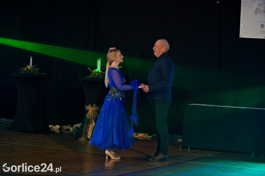 Turniej tańca towarzyskiego w Szymbarku (16.12)