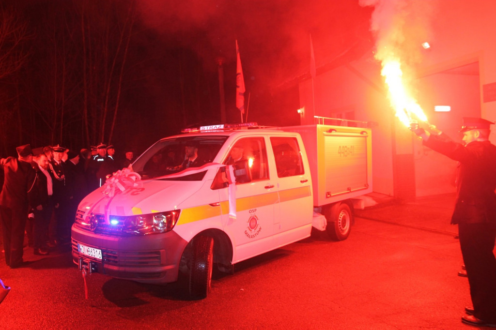 Nowy wóz bojowy dla OSP Małastów (17.12)