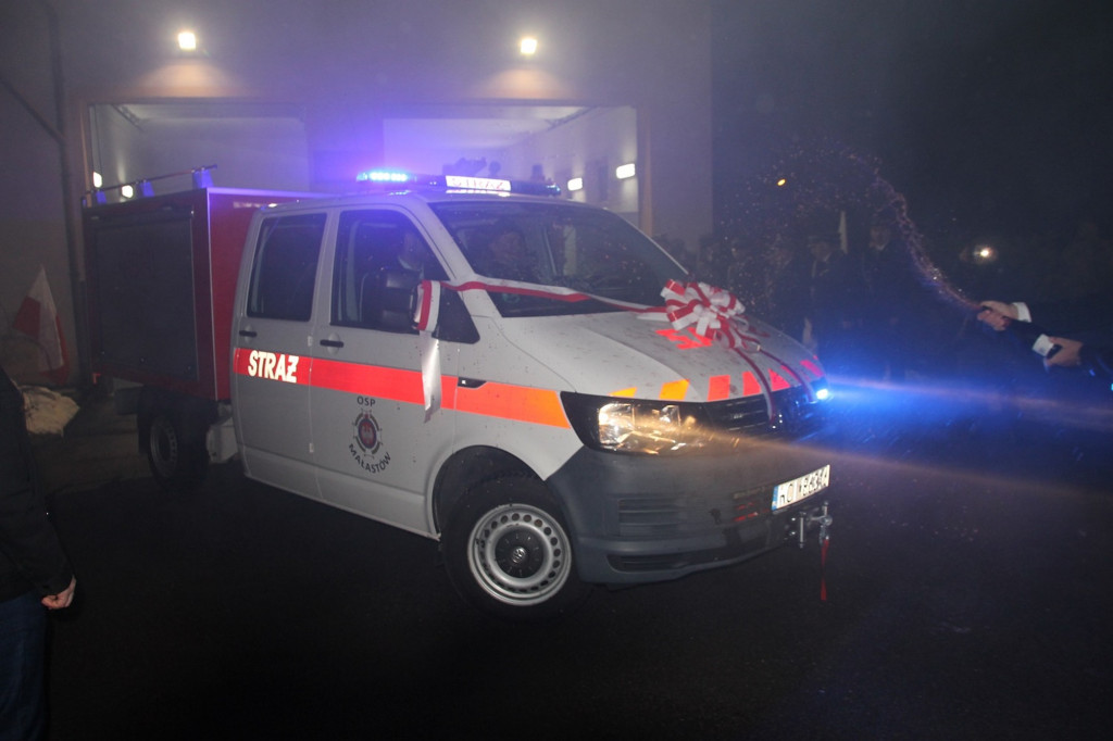 Nowy wóz bojowy dla OSP Małastów (17.12)
