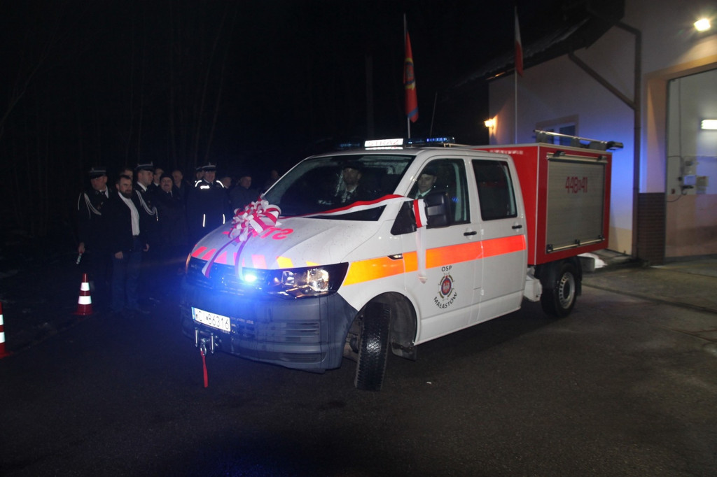 Nowy wóz bojowy dla OSP Małastów (17.12)
