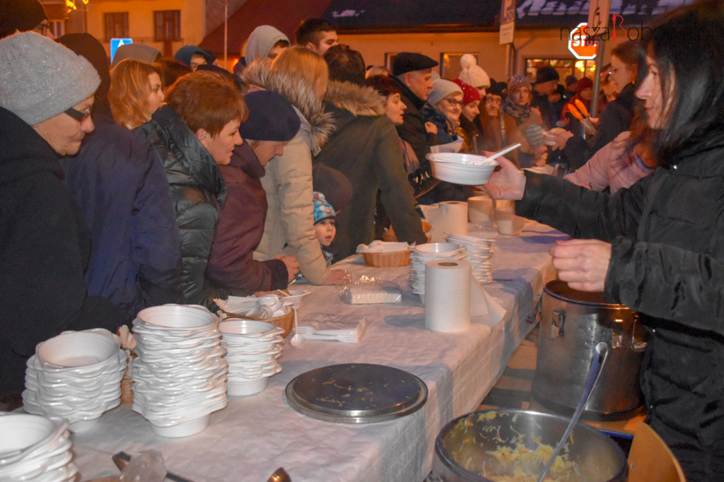 Wigilia na Bobowskim Rynku (17.12)