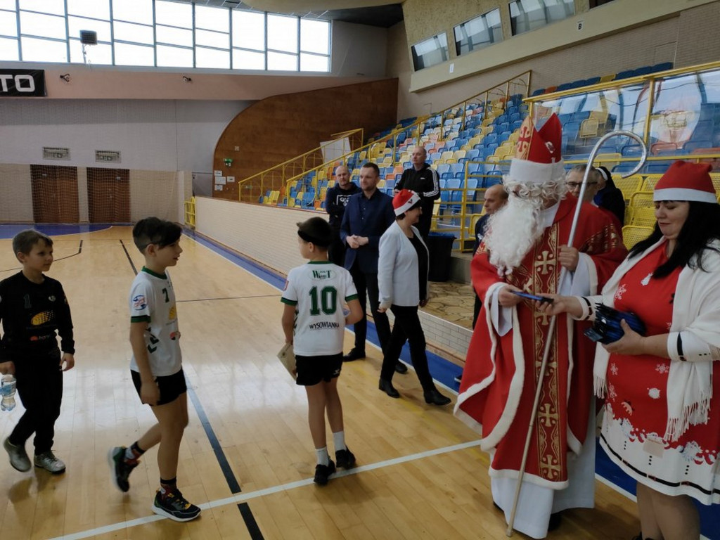 Mikołajkowy Turniej Mini Piłki Ręcznej klas IV i młodszych