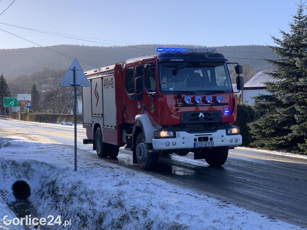 Zderzenie pojazdów w Sękowej (22.12.)