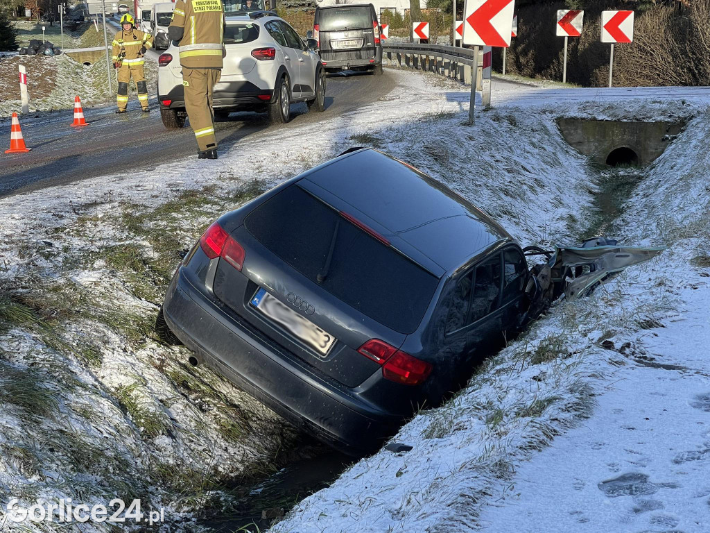 Zderzenie pojazdów w Sękowej (22.12.)
