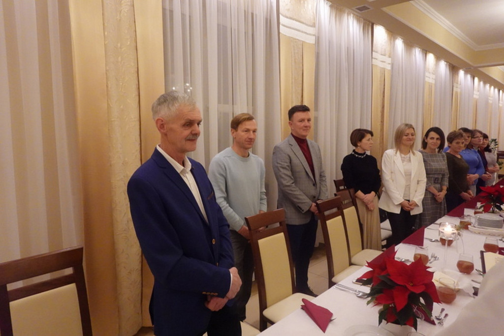 Wigilia nauczycieli i pracowników szkoły w Bobowej (21.12)