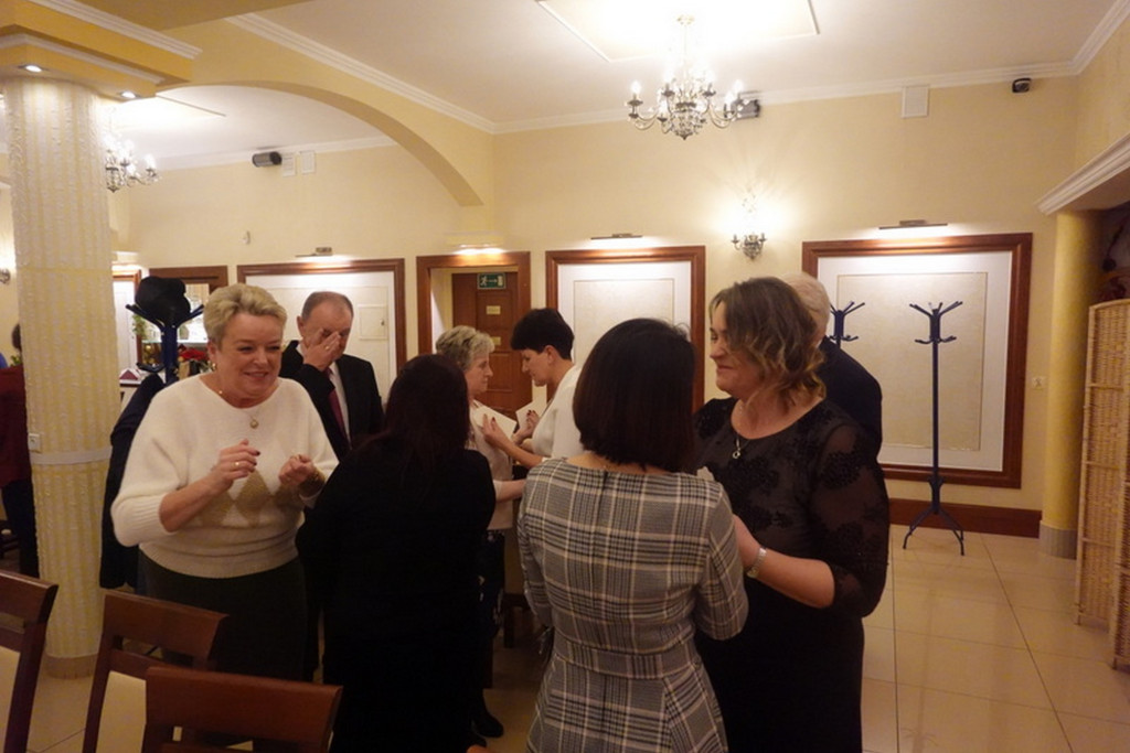 Wigilia nauczycieli i pracowników szkoły w Bobowej (21.12)