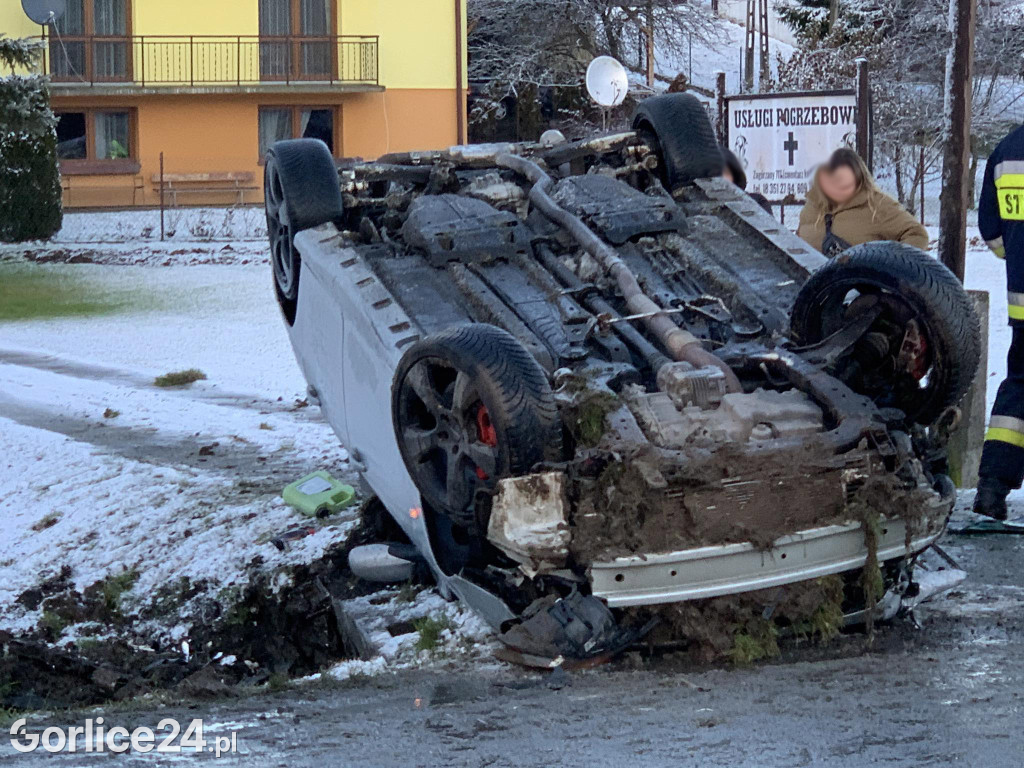 Dachowanie w Zagórzanach (22.12.)