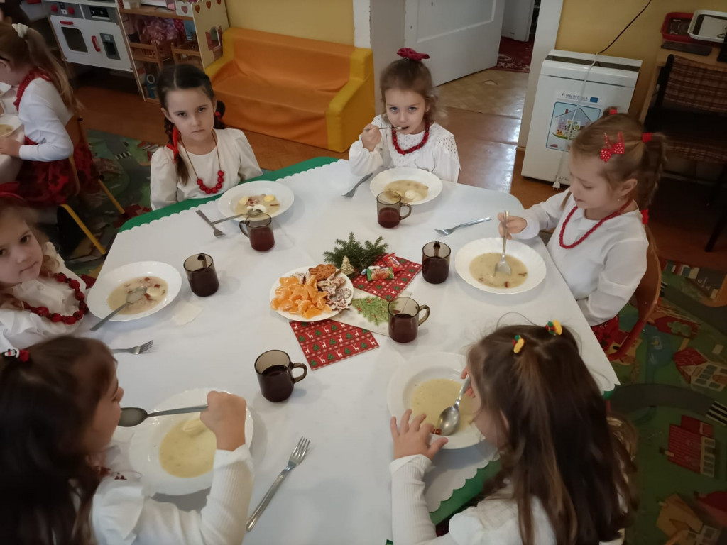 Wigilia przedszkolaków w Wilczyskach (21.12)