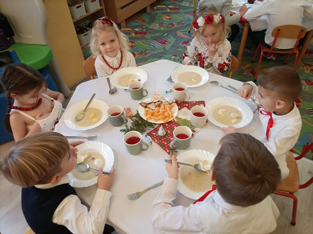 Wigilia przedszkolaków w Wilczyskach (21.12)