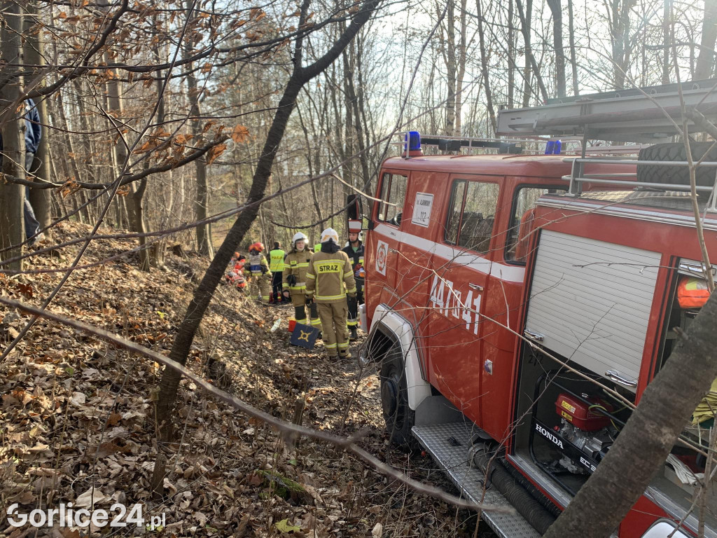 Bystra. Mężczyzna przygnieciony przez samochód (29.12.)