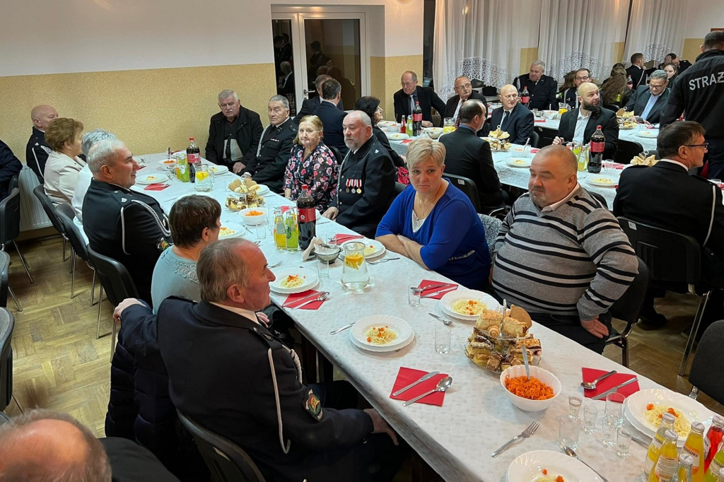 Nowy samochód dla jednostki OSP Pagorzyna (30.12)