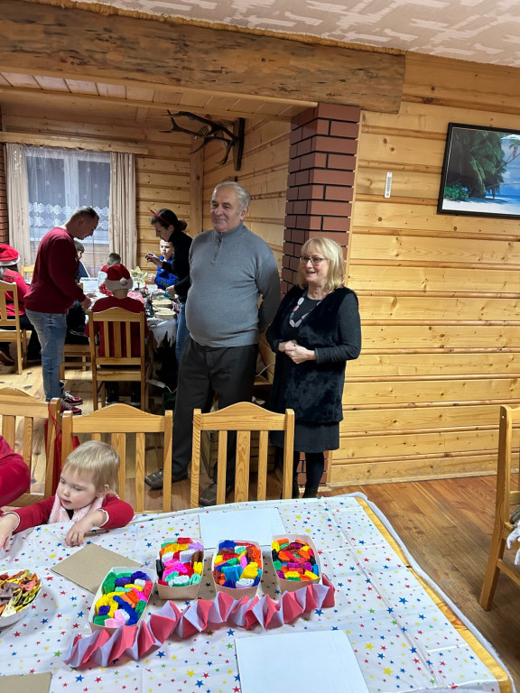 Warsztaty ozdób świątecznych w Owczarach