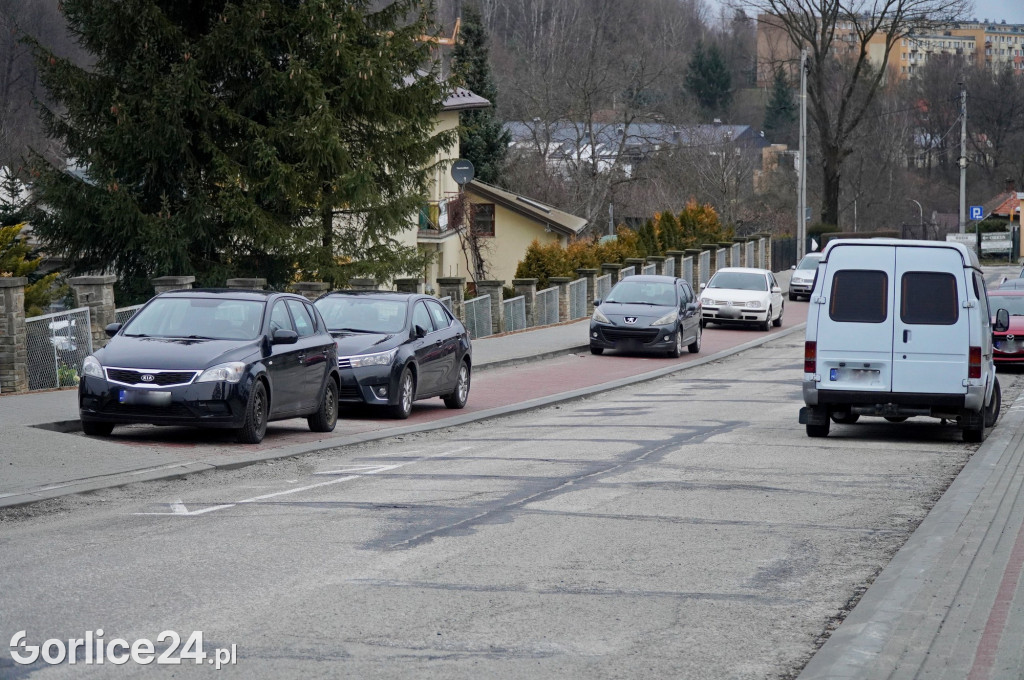 Remont ulicy Cmentarnej (05.01)