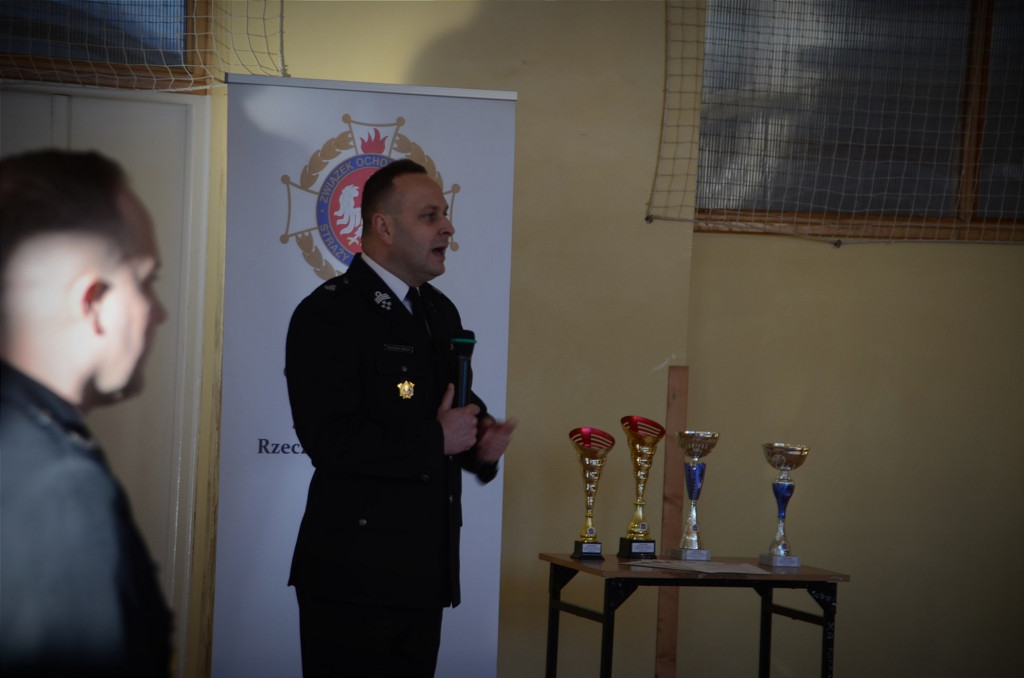 Gminne Halowe Młodzieżowe Zawody Sportowo-Pożarnicze w Łużnej (20.01)
