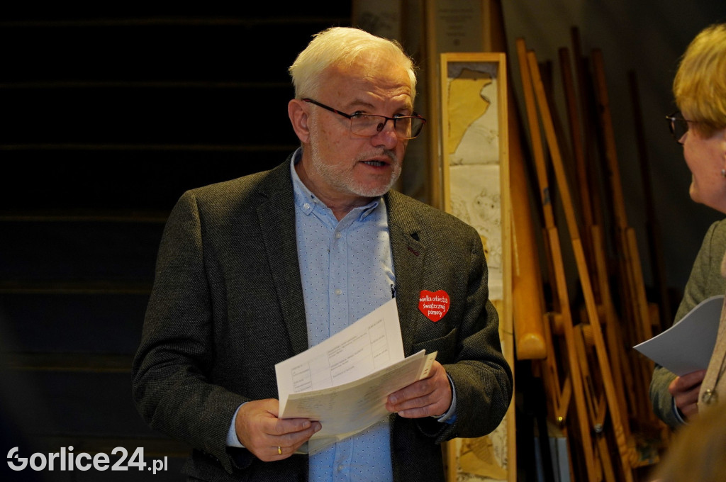 Rozdanie puszek wolontariuszom WOŚP w Gorlicach (23.01)