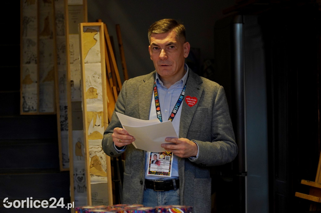 Rozdanie puszek wolontariuszom WOŚP w Gorlicach (23.01)