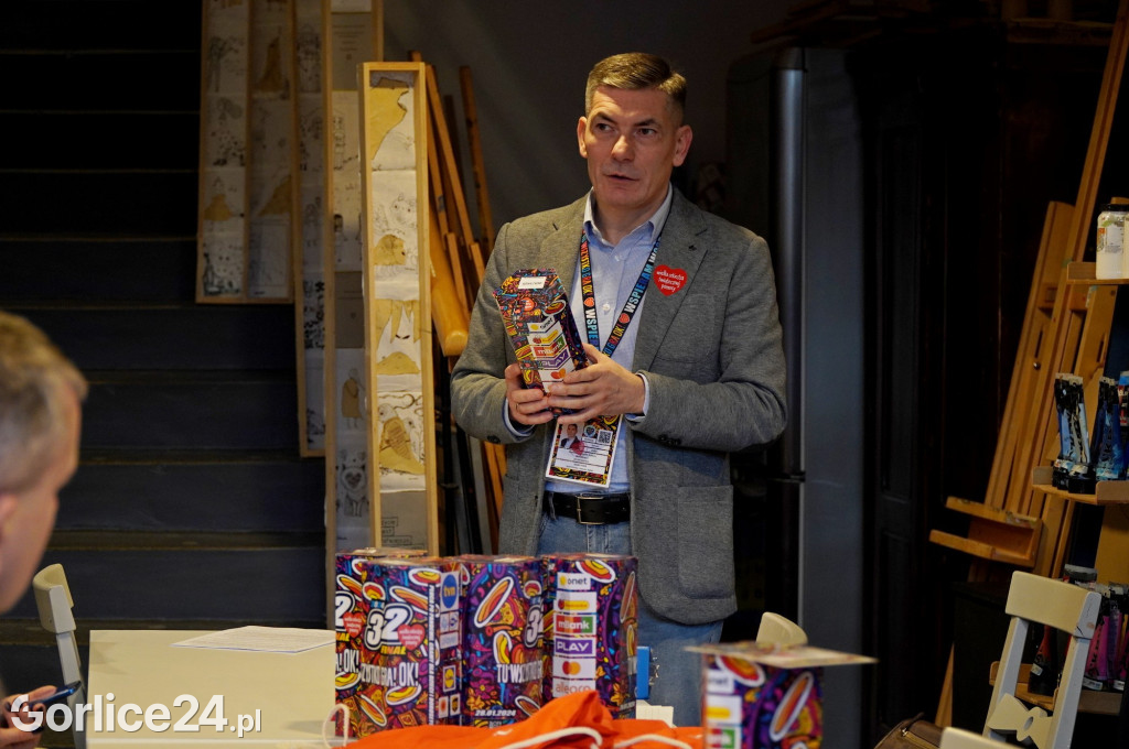 Rozdanie puszek wolontariuszom WOŚP w Gorlicach (23.01)