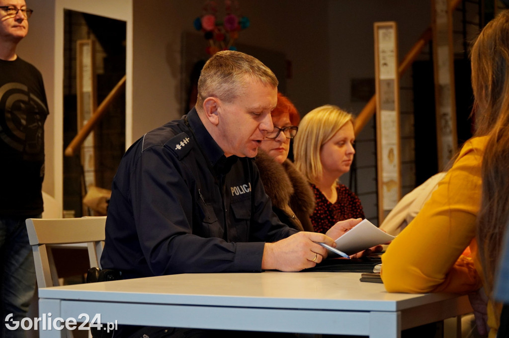 Rozdanie puszek wolontariuszom WOŚP w Gorlicach (23.01)