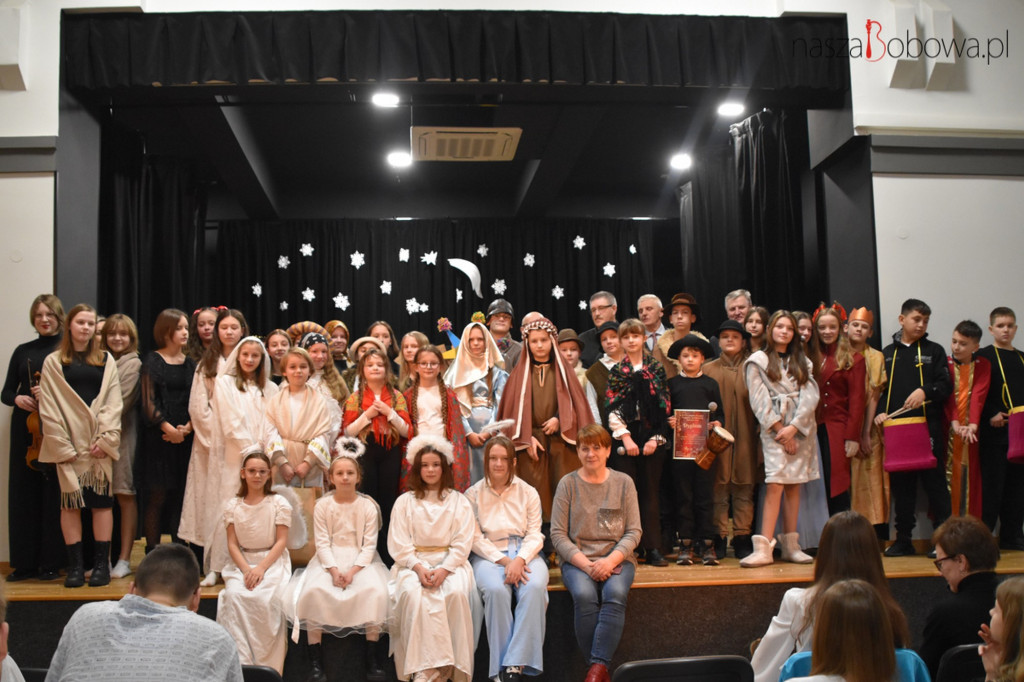 Jasełka w Bobowej ośmiu grup teatralnych (25.01)