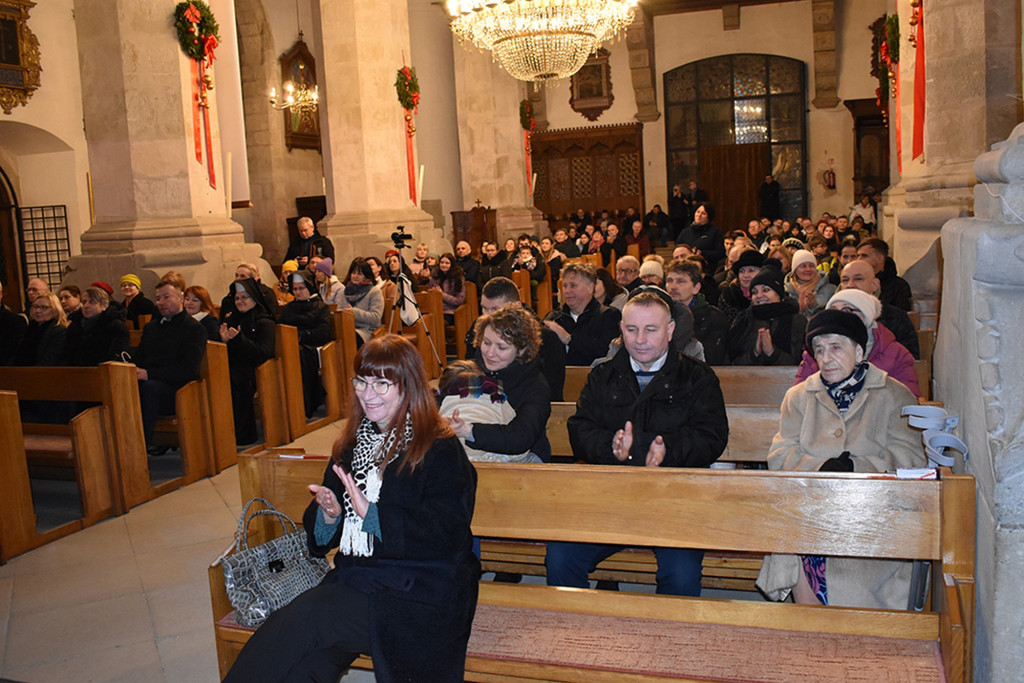 Koncert kolęd i pastorałek w wykonaniu chóru „Laurenti” (28.01)