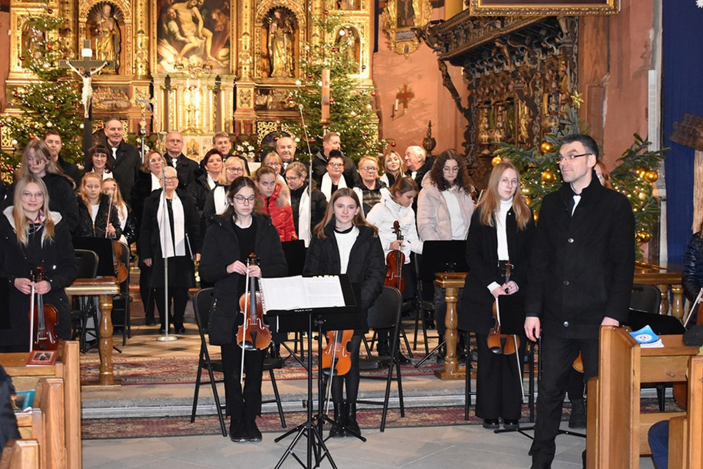 Koncert kolęd i pastorałek w wykonaniu chóru „Laurenti” (28.01)