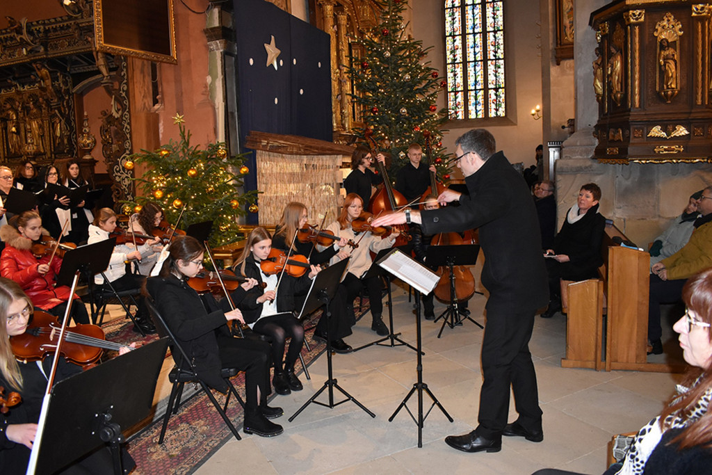 Koncert kolęd i pastorałek w wykonaniu chóru „Laurenti” (28.01)