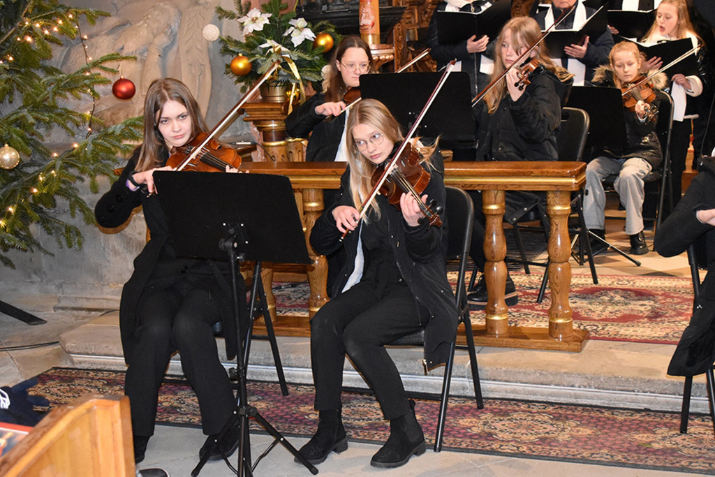 Koncert kolęd i pastorałek w wykonaniu chóru „Laurenti” (28.01)