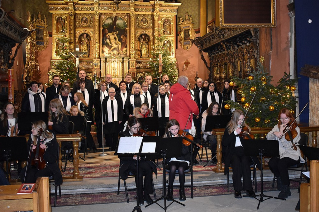 Koncert kolęd i pastorałek w wykonaniu chóru „Laurenti” (28.01)