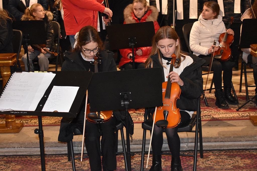 Koncert kolęd i pastorałek w wykonaniu chóru „Laurenti” (28.01)