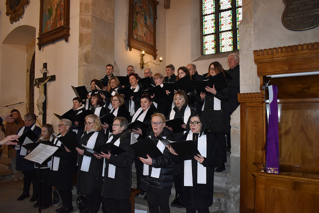 Koncert kolęd i pastorałek w wykonaniu chóru „Laurenti” (28.01)