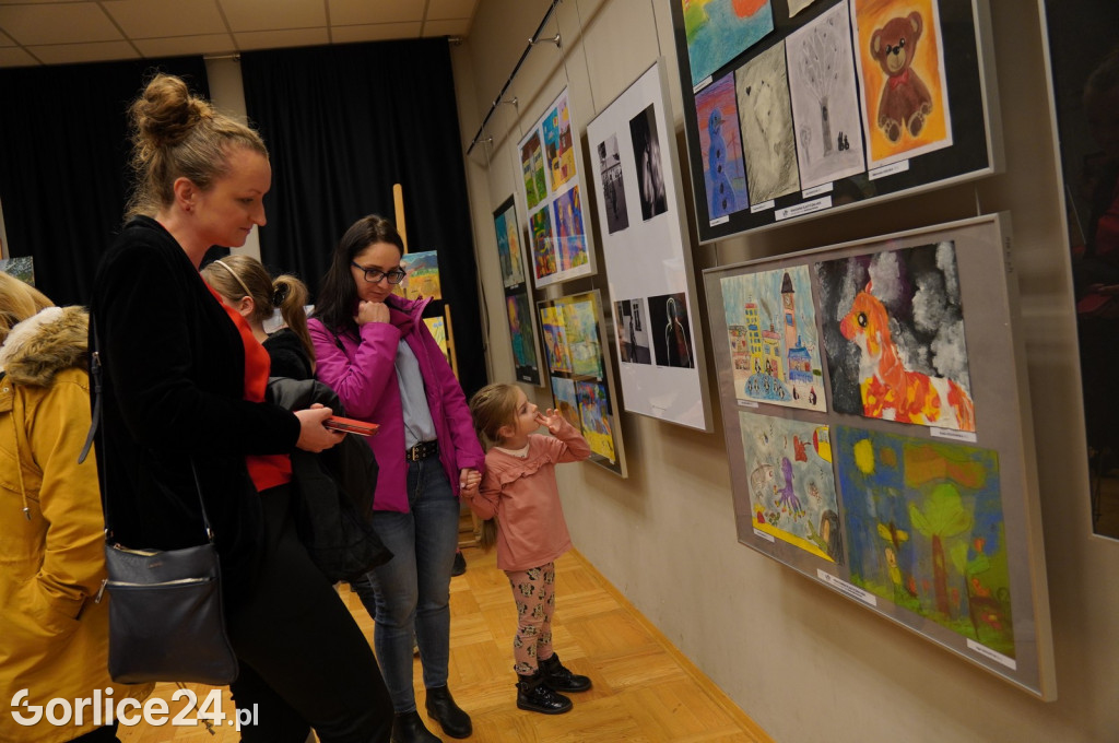 Wystawa semestralna w MDK (06.02.)