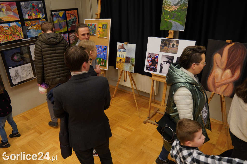 Wystawa semestralna w MDK (06.02.)