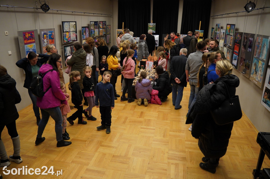 Wystawa semestralna w MDK (06.02.)