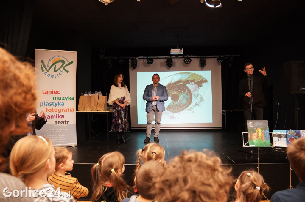 Wystawa semestralna w MDK (06.02.)
