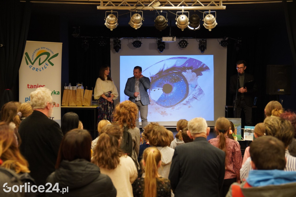Wystawa semestralna w MDK (06.02.)