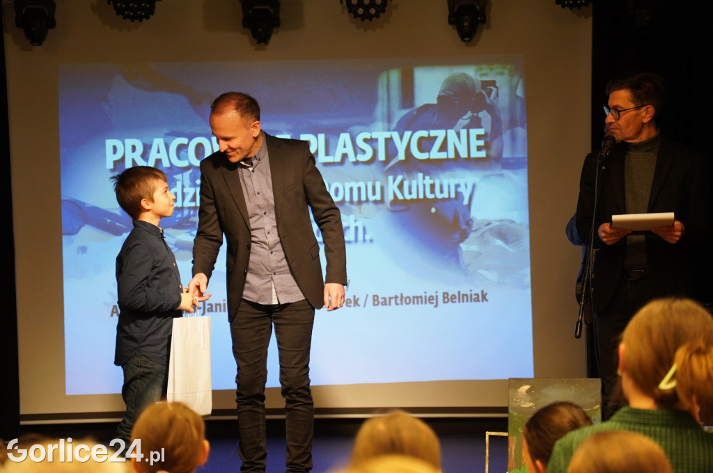 Wystawa semestralna w MDK (06.02.)