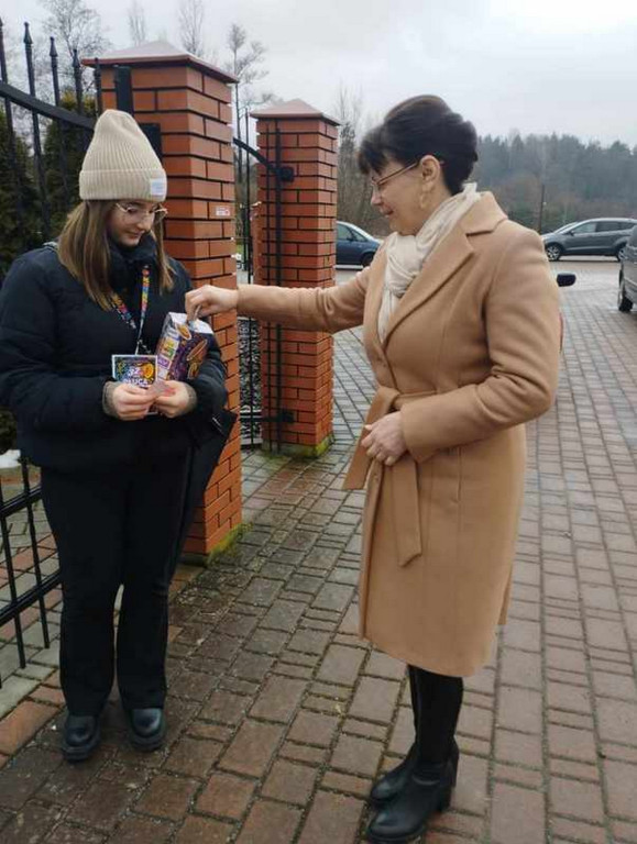 Uczniowie SP Stróżna Wolontariuszami 32 Finału WOŚP