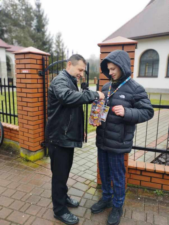 Uczniowie SP Stróżna Wolontariuszami 32 Finału WOŚP