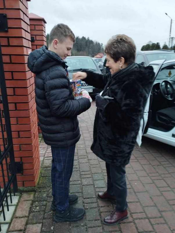 Uczniowie SP Stróżna Wolontariuszami 32 Finału WOŚP