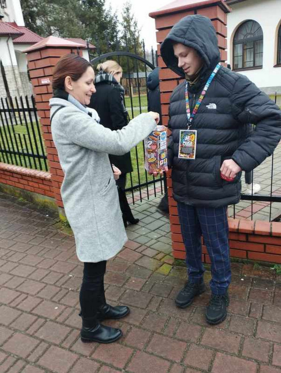Uczniowie SP Stróżna Wolontariuszami 32 Finału WOŚP