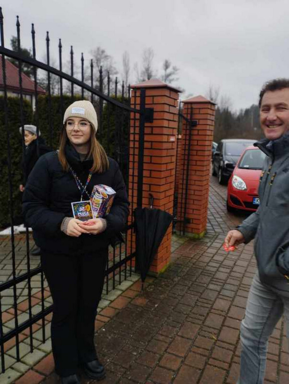 Uczniowie SP Stróżna Wolontariuszami 32 Finału WOŚP