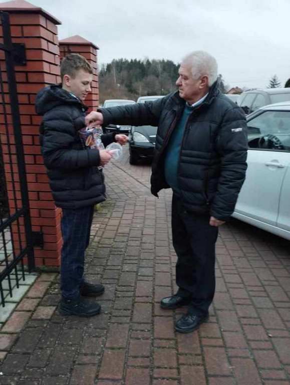 Uczniowie SP Stróżna Wolontariuszami 32 Finału WOŚP