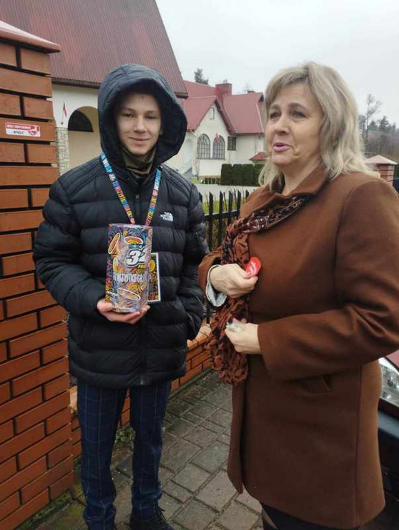 Uczniowie SP Stróżna Wolontariuszami 32 Finału WOŚP