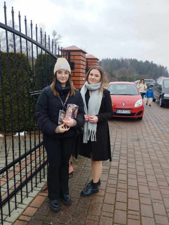 Uczniowie SP Stróżna Wolontariuszami 32 Finału WOŚP