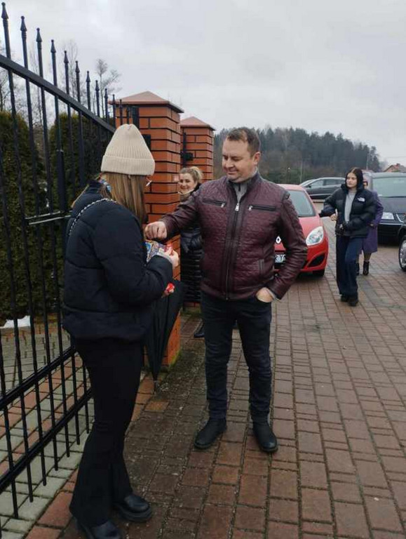 Uczniowie SP Stróżna Wolontariuszami 32 Finału WOŚP