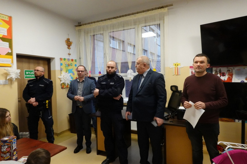 Uczniowie SP Stróżna Wolontariuszami 32 Finału WOŚP