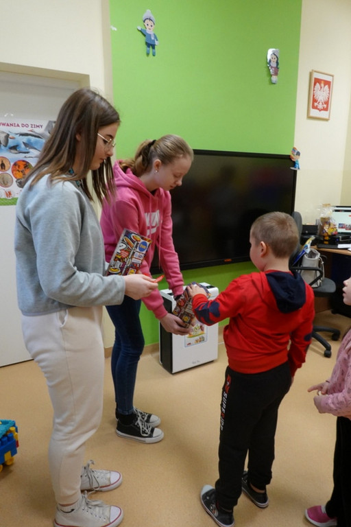 Uczniowie SP Stróżna Wolontariuszami 32 Finału WOŚP