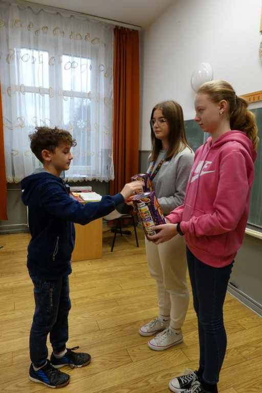 Uczniowie SP Stróżna Wolontariuszami 32 Finału WOŚP
