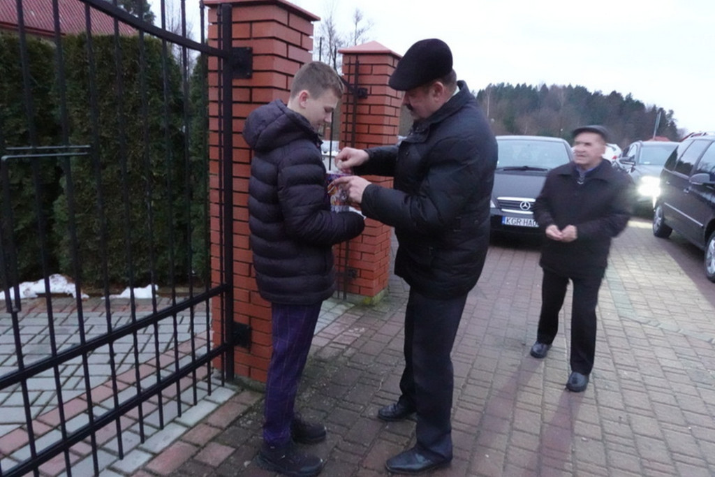 Uczniowie SP Stróżna Wolontariuszami 32 Finału WOŚP