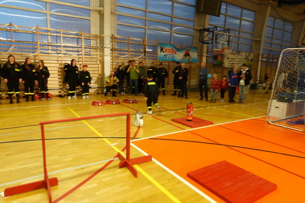 Uczniowie SP Stróżna Wolontariuszami 32 Finału WOŚP